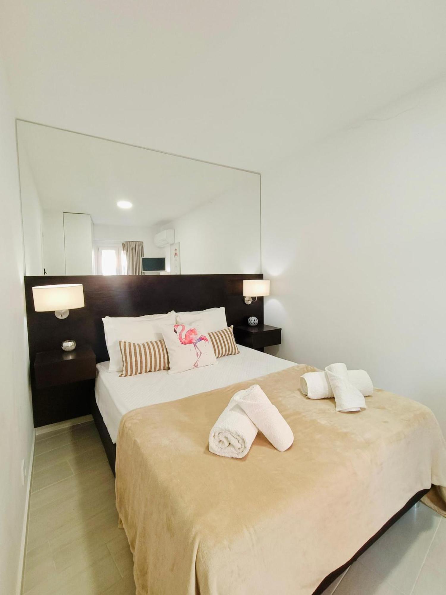 Flamingo Apartment Sesimbra Luaran gambar